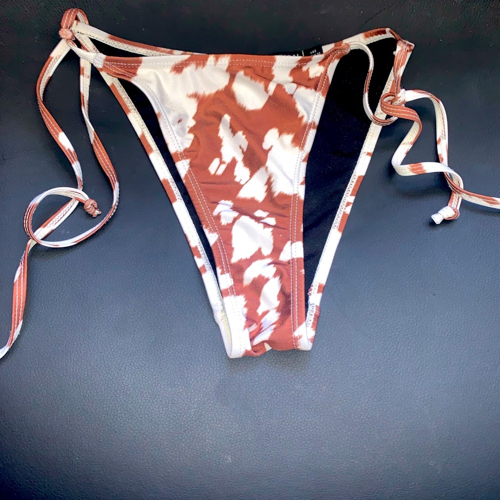 Nasty girl, size 0 bikini string, light, brown cow, print bottom